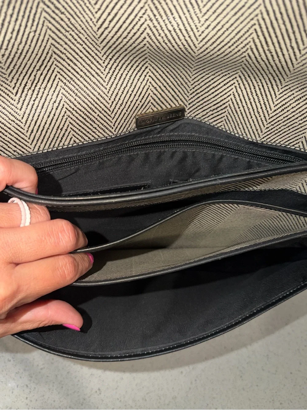 Geoffrey Beene Messenger Bag